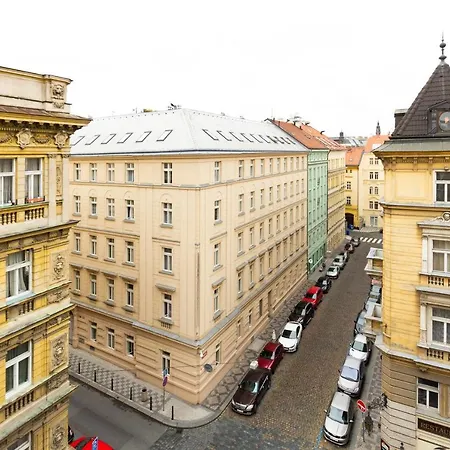 Fabulous National Theatre Daire Prag